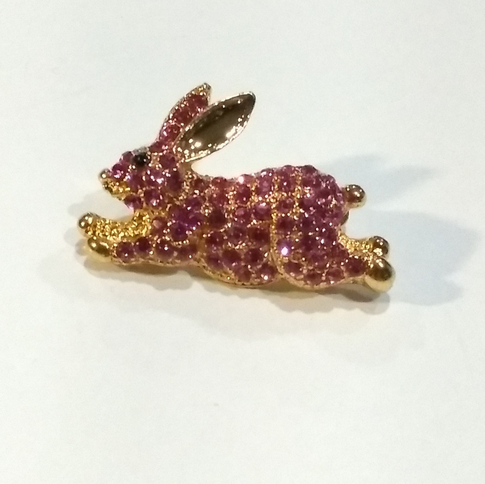 Lauren Spencer genuine Austrian crystal brooch.